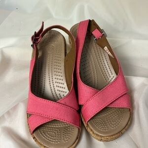CROCS Pink Cross-Strap Sandals